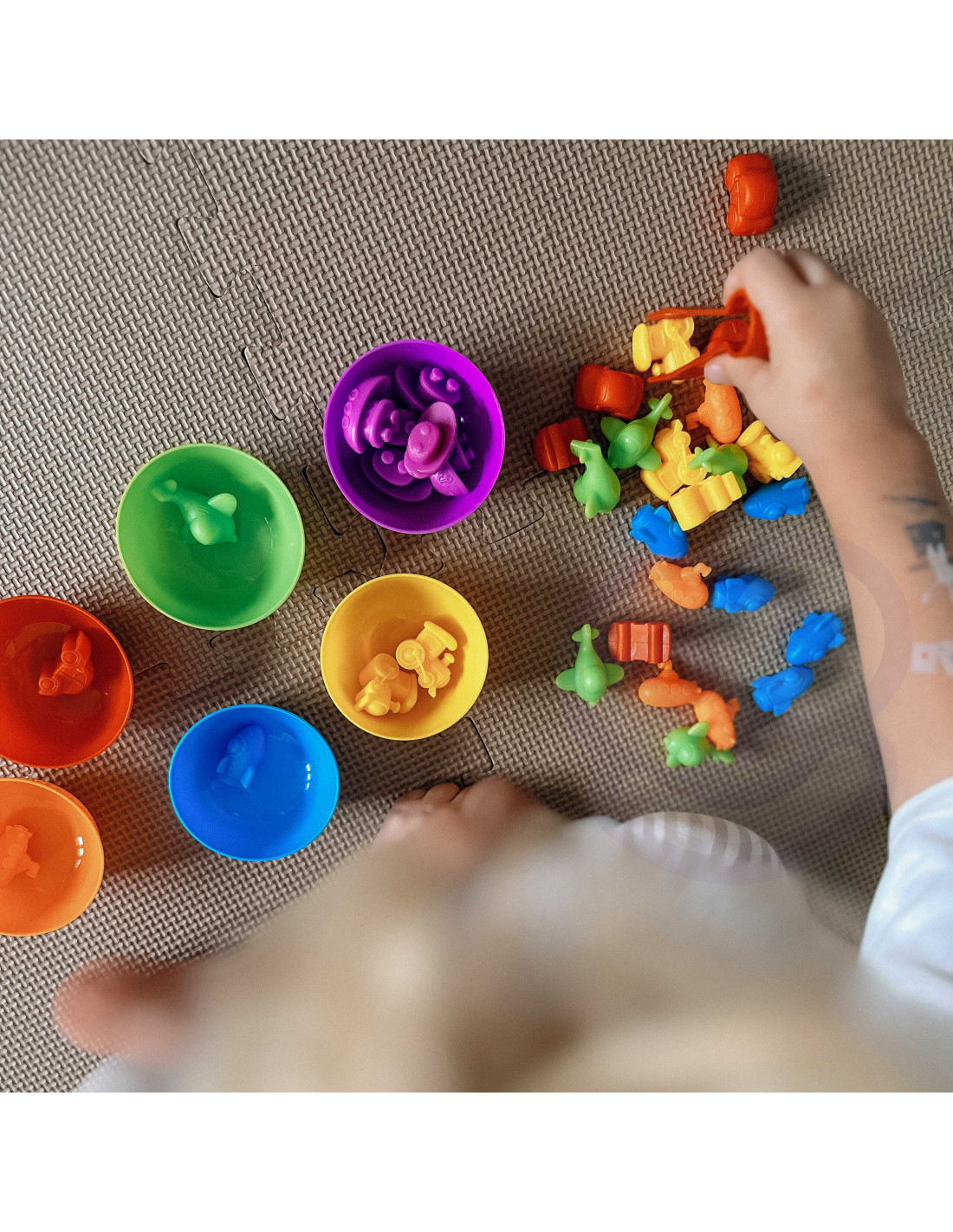 woopie-montessori-educgational-game-color-sorter-vehicles-44-pcs